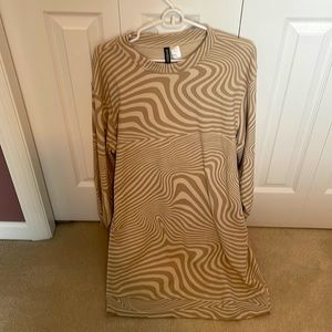 H&M sweatshirt dress tan and cream
